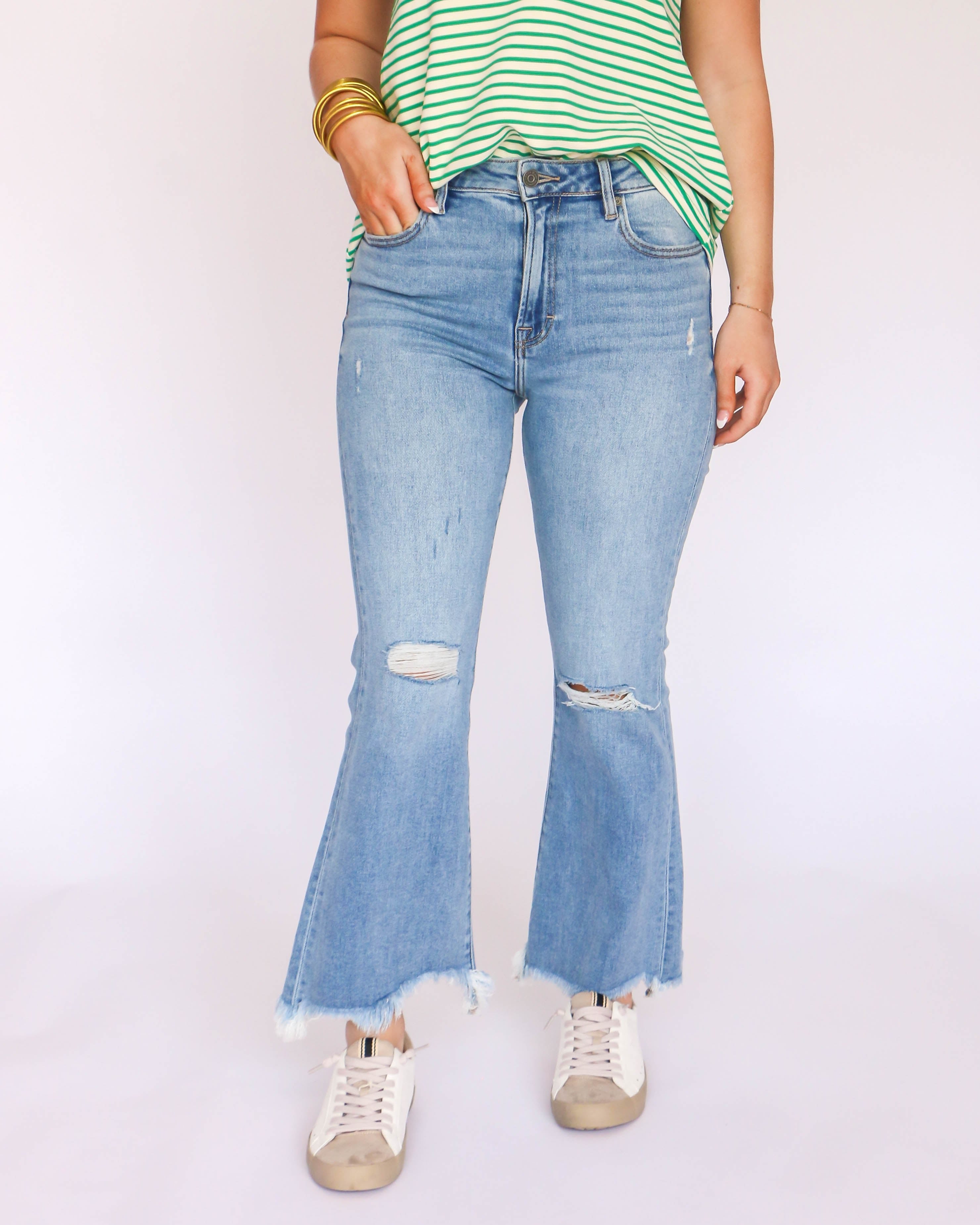 Happi High Rise Super Fray Crop Flare