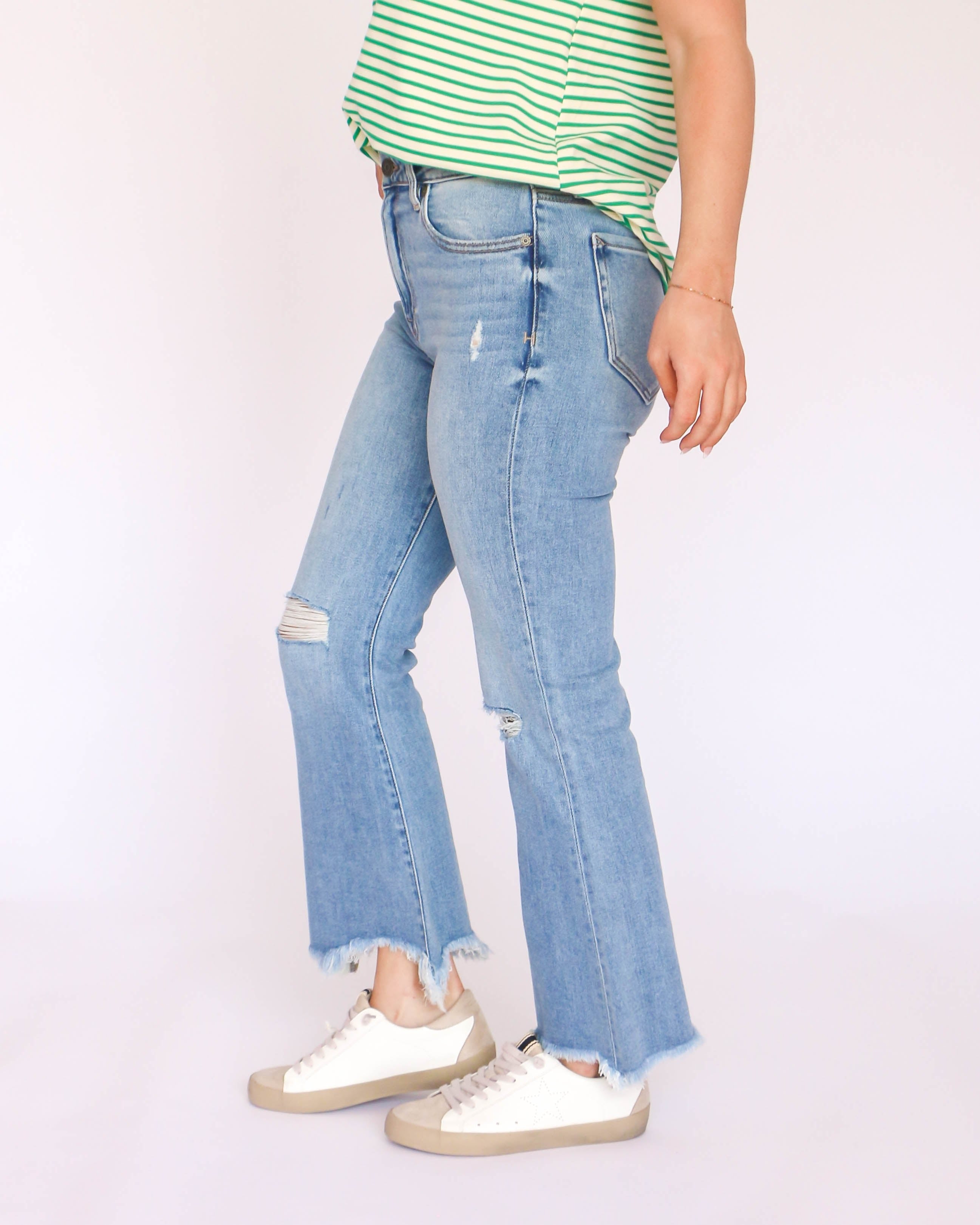 Happi High Rise Super Fray Crop Flare