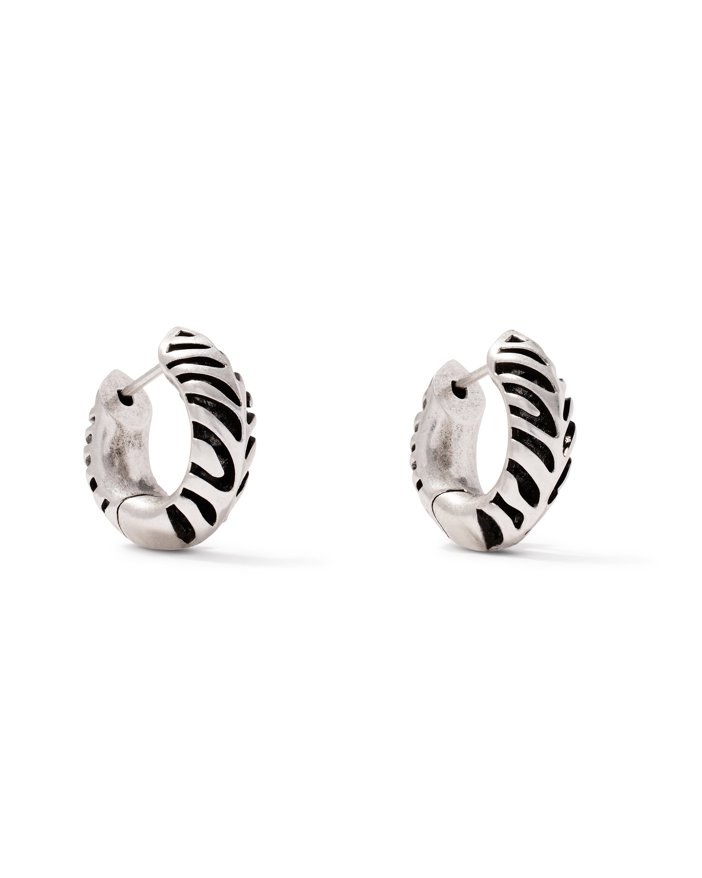 Mikki Tiger Stripe Huggie in Silver